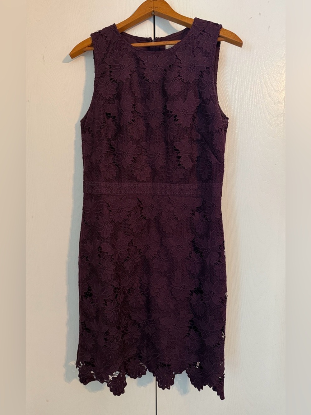 LOFT Plum Floral Lace Scalloped Sleeveless Sheath Dress Sz 10